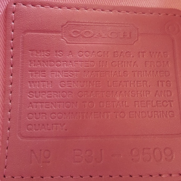 Authentic coach purse - Picture 3 of 5